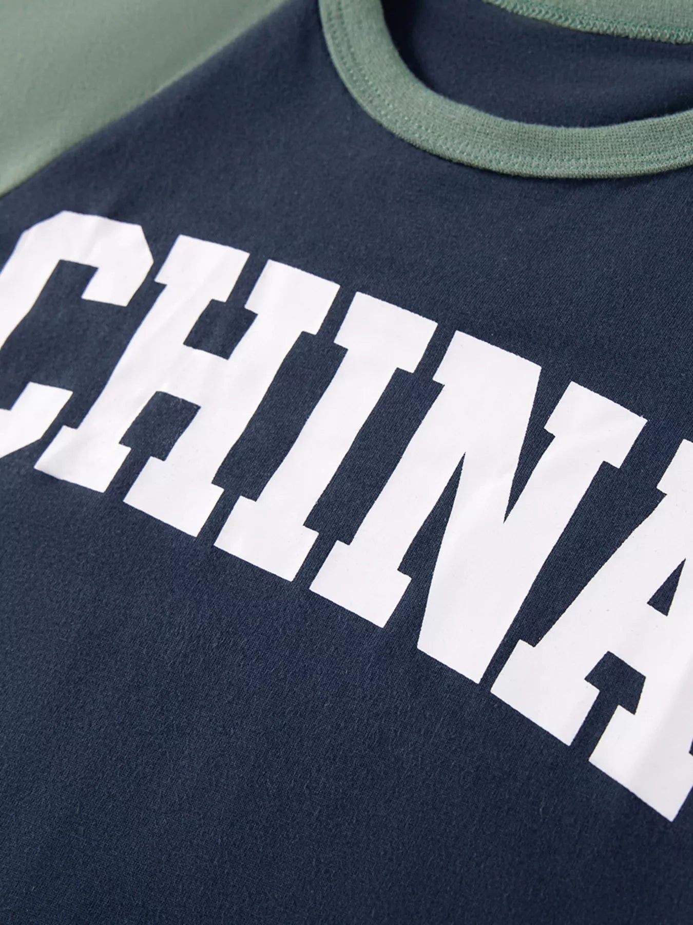 Children's Letter Raglan Sleeve T-Shirt - Farnelli