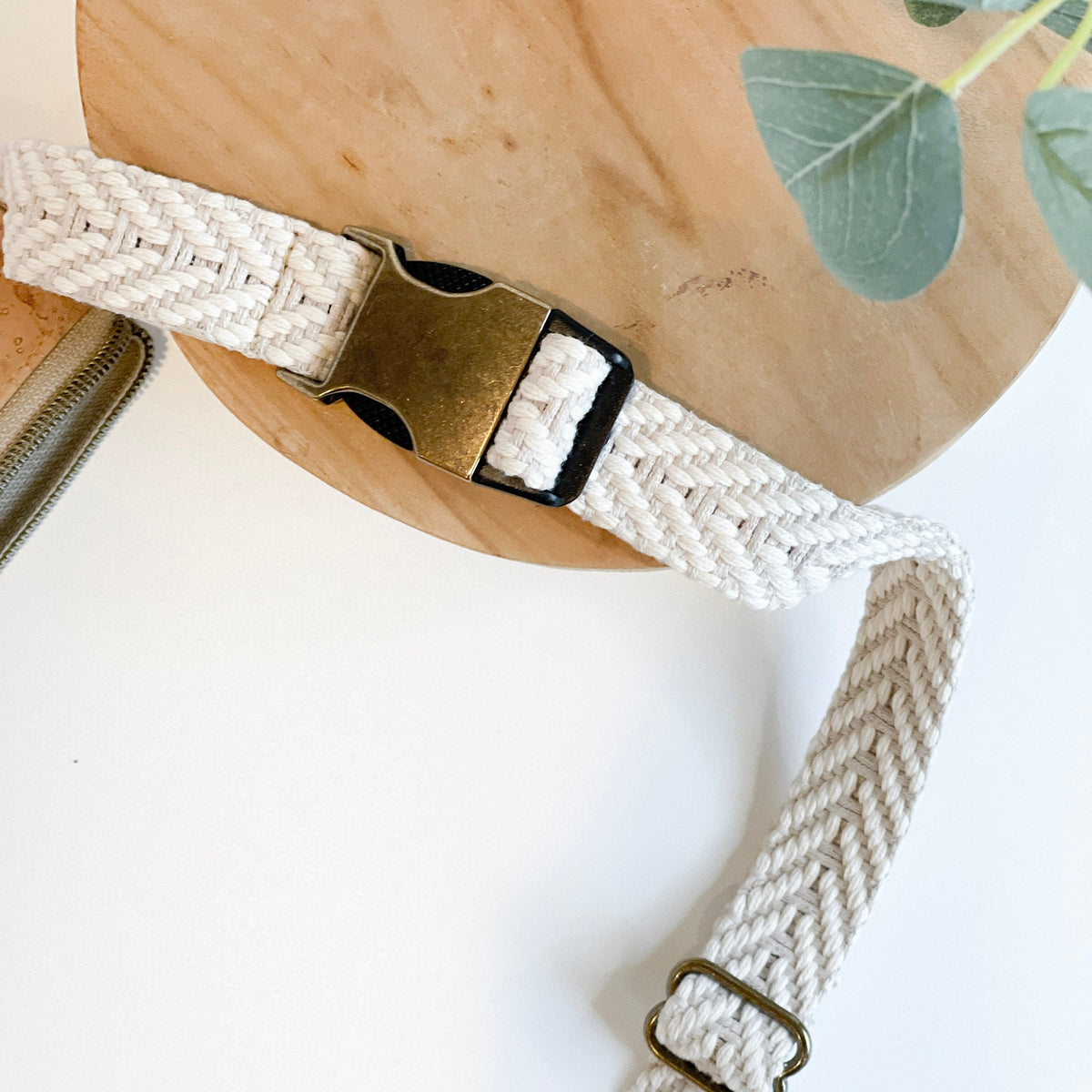 Carry Courage GUARDIAN belt bag in natural color, compact front view with adjustable strap