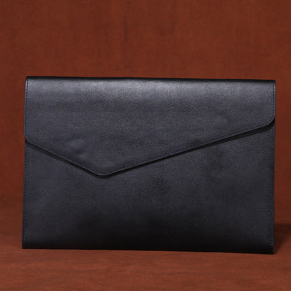 Genuine leather men's briefcase by Rirati with large capacity, crafted from cowhide leather, featuring multiple compartments and sturdy handles.