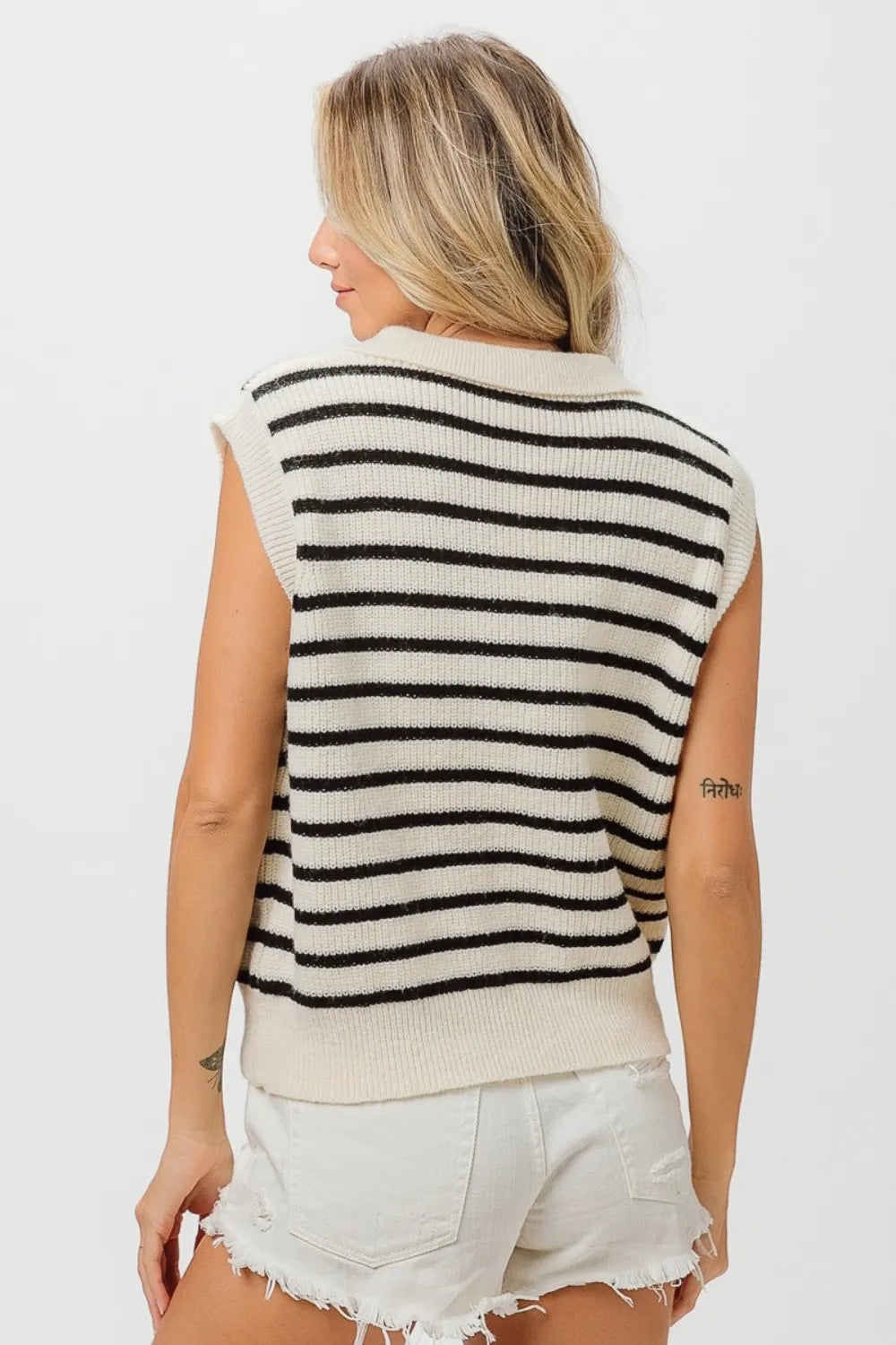 BiBi Flower Patch Striped Half Button Sweater Vest - Farnelli