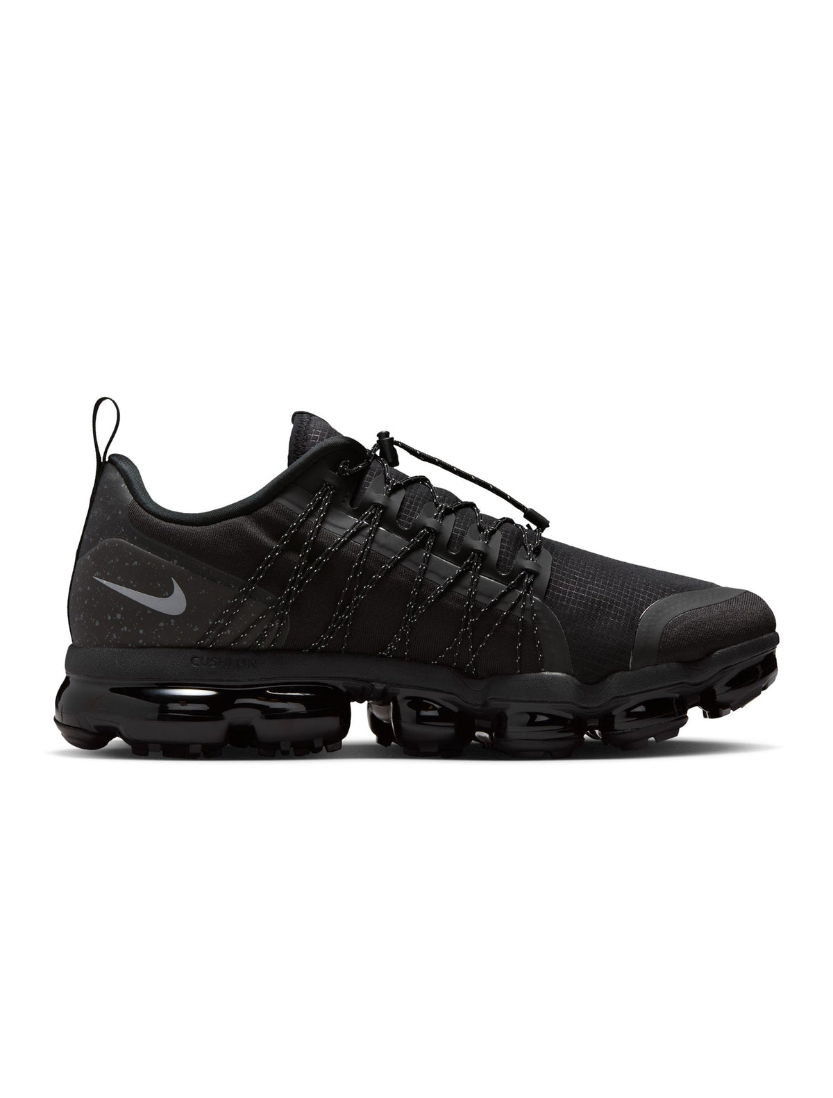 Nike men's Air Vapormax Run Utility sneakers in black and reflect silver, featuring a sleek design and breathable mesh upper.
