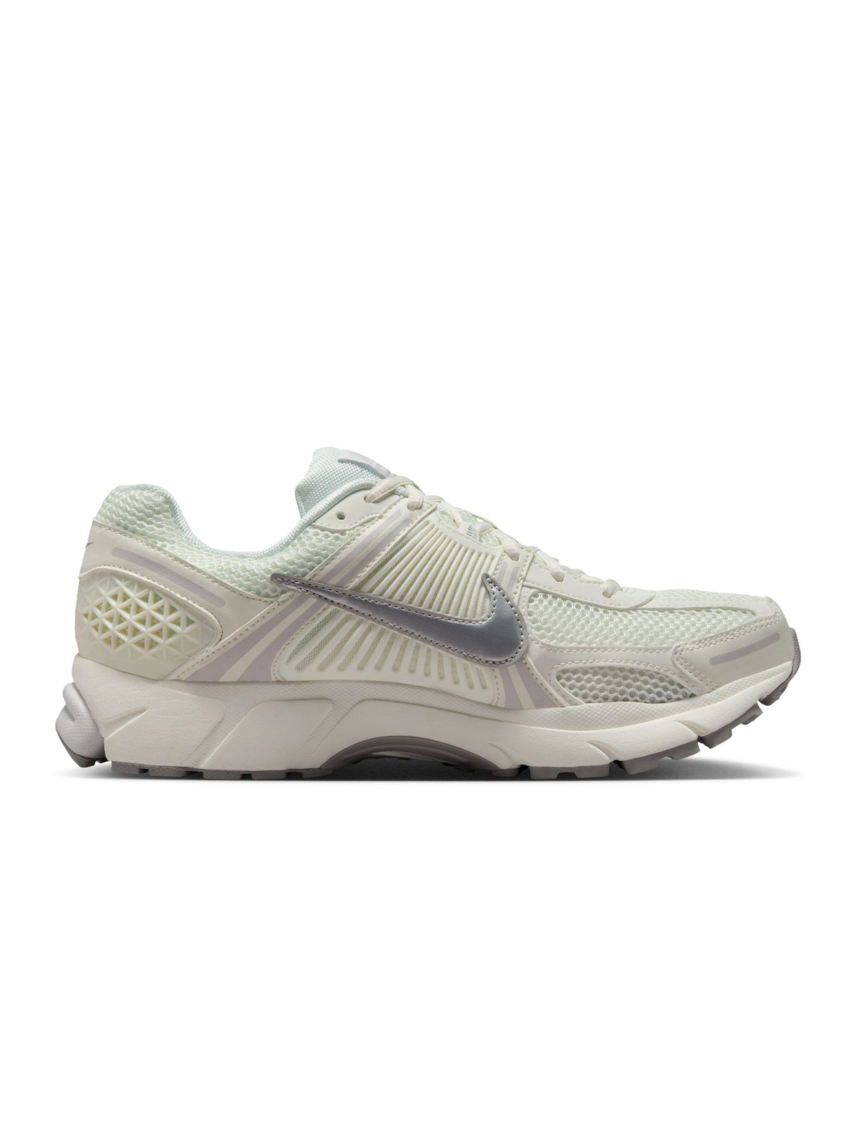 Denim Exchange men's Nike Zoom Vomero 5 sneakers in Sail colorway with layered mesh and leather panels