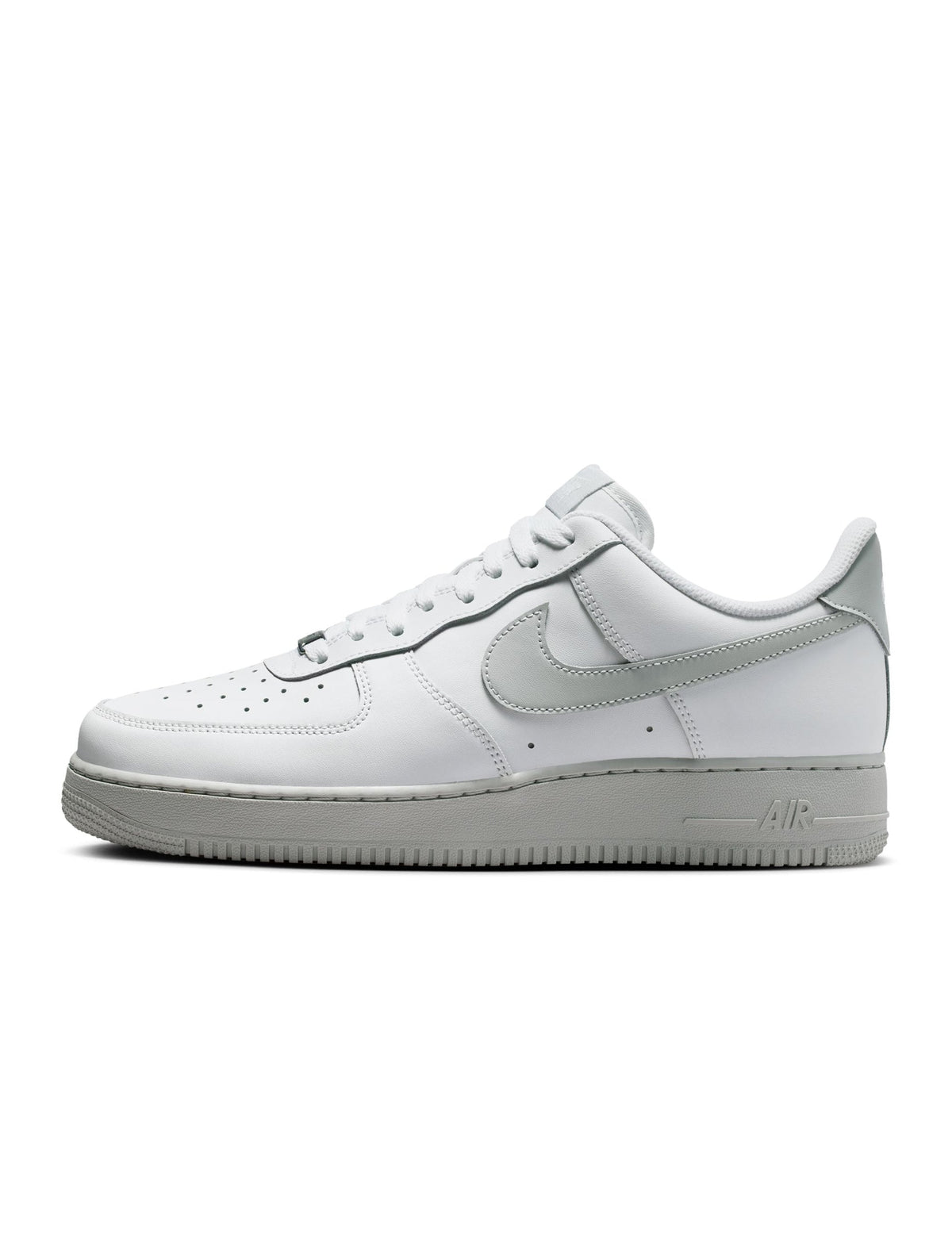 Men's Nike Air Force 1 '07 sneakers in Summit White by Denim Exchange