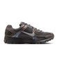 Nike Zoom Vomero 5 men's shoes in Cave Stone, side view with layered mesh and leather panels