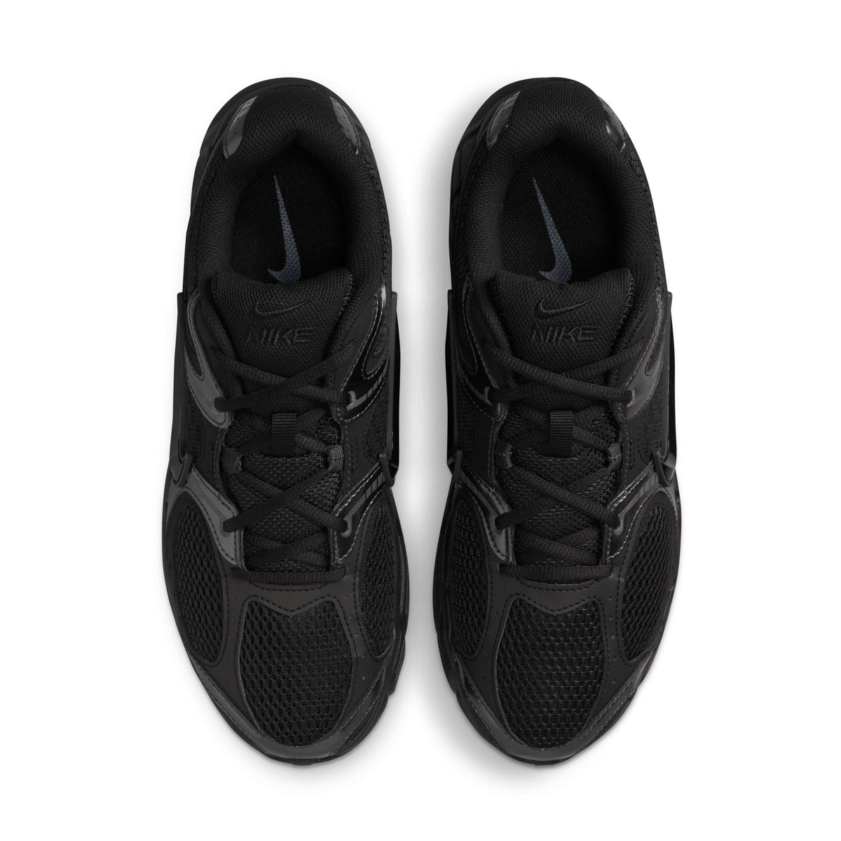 Black Nike men's V5 RNR footwear, showcasing sleek design and comfortable fit, ideal for athletic and casual wear.
