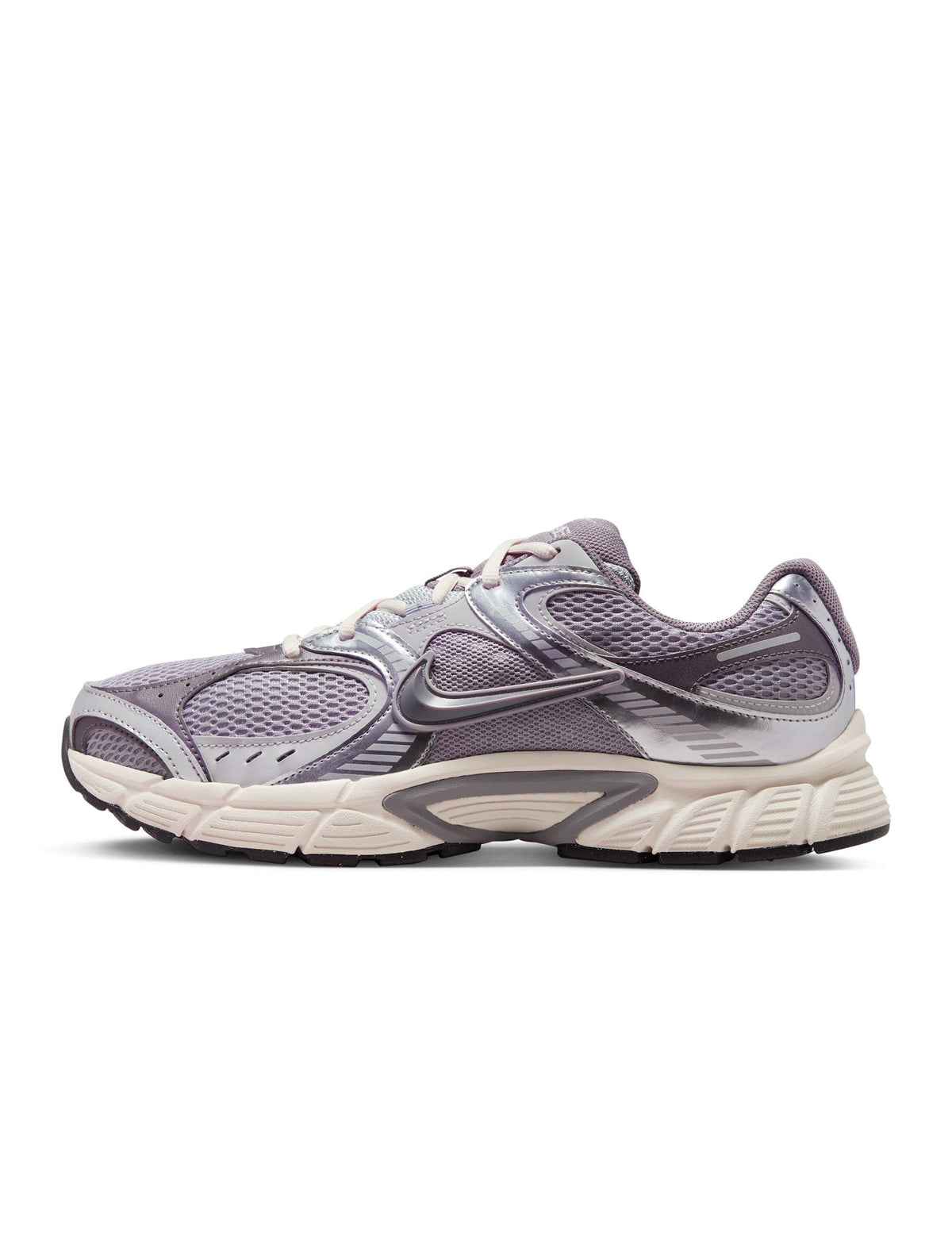 Nike men's V5 RNR sneakers in cement grey, side view