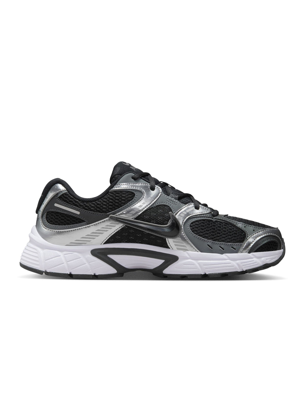 Men's Nike V5 RNR sneakers in black and smoke grey with a chunky sole and lace-up design