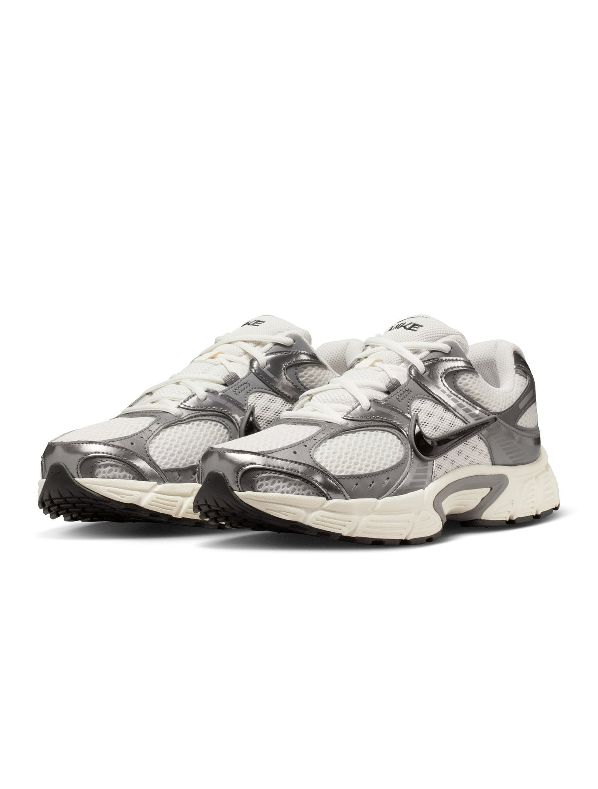 Nike men's V5 Rnr footwear in Phantom and Black, side view