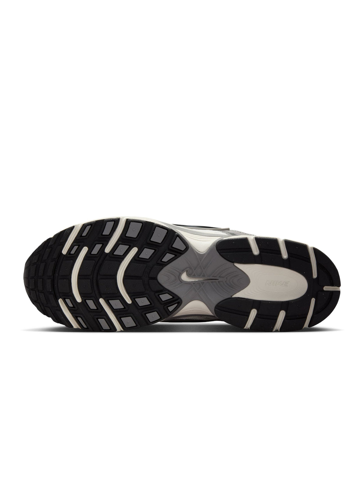 Men's Nike V5 Rnr footwear in Phantom and Black, side viewેણ
