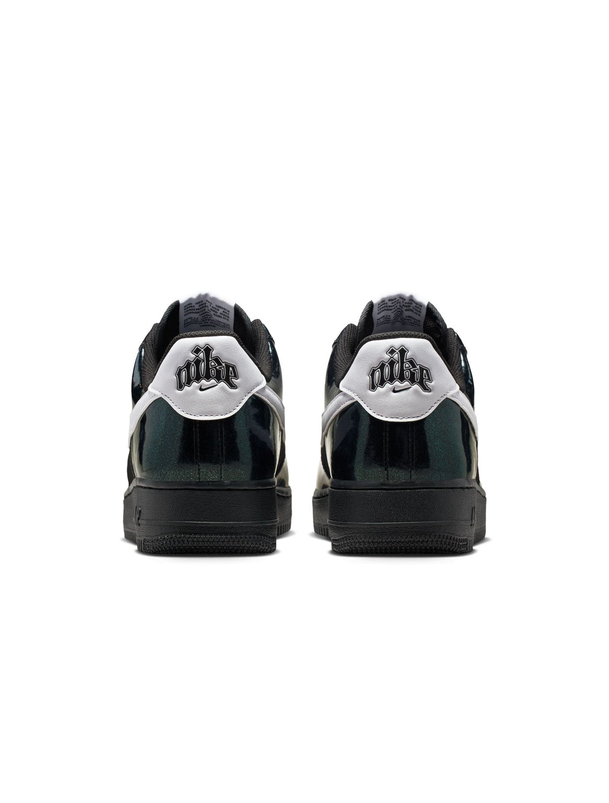 Men's Nike Air Force 1 ’07 Lv8 sneakers in black and white, side view