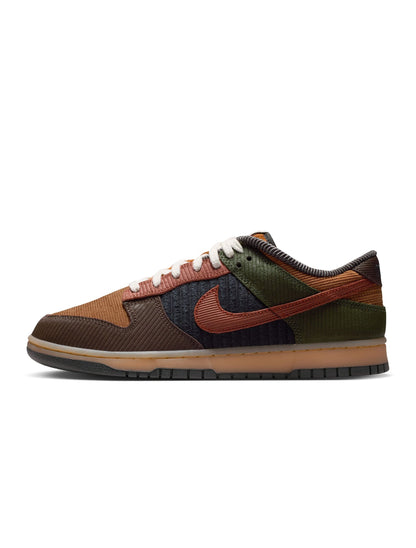 Nike men's Dunk Low Retro Premium sneakers in British Tan, featuring premium leather and stylish design.