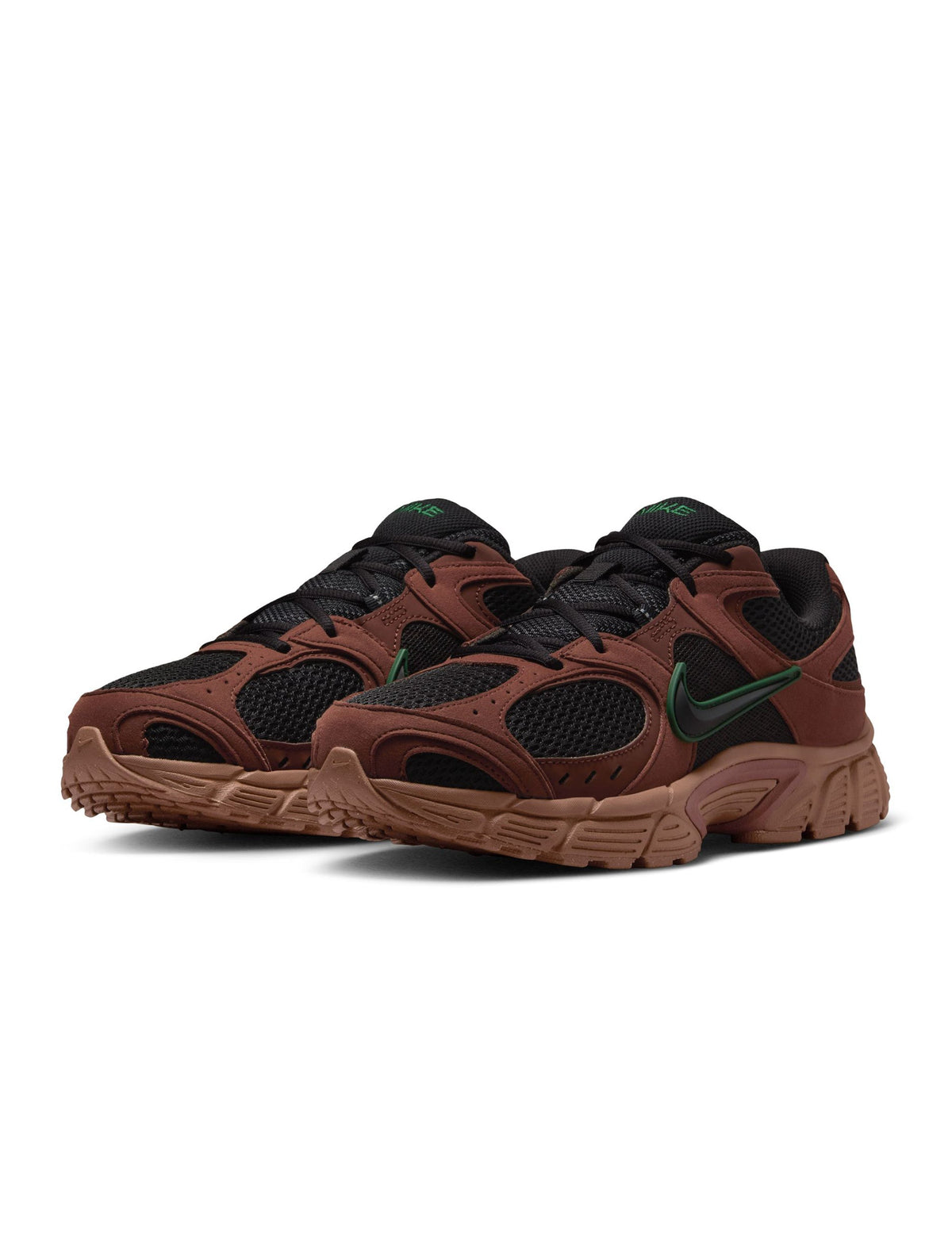 Nike men's V5 RNR sneakers in fauna brown by Denim Exchange