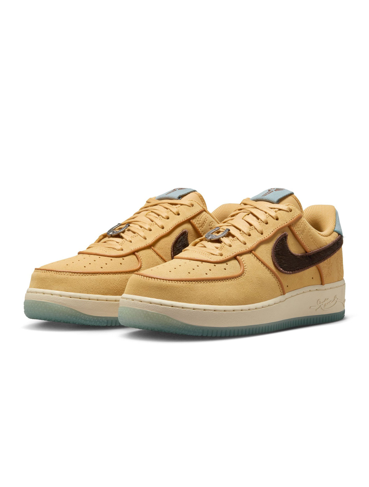 Nike Mens Air Force 1 Low Protro sneakers in white and black, showcasing classic design and premium leather material.