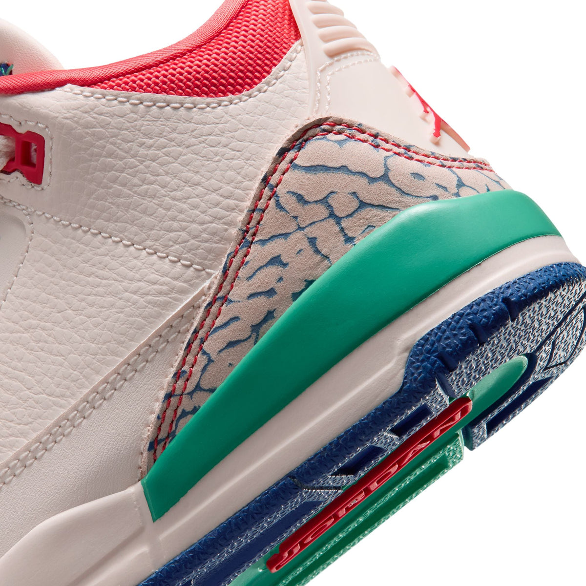 Preschool Air Jordan 3 Retro Play Your Way sneakers in white and red with Nike branding and classic sneaker design.