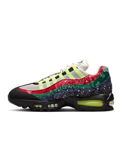 Nike men’s Air Max 95 Big Bubble Bandana sneakers in white with layered panels and visible Air cushioning