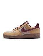 Nike men's Air Force 1 ’07 Premium Linen sneakers in a neutral beige colorway