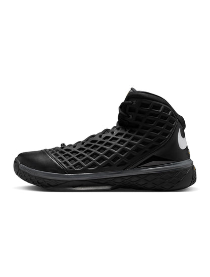 Nike Kobe III Low Protro men's footwear in Orca color, featuring sleek design and basketball shoe details.