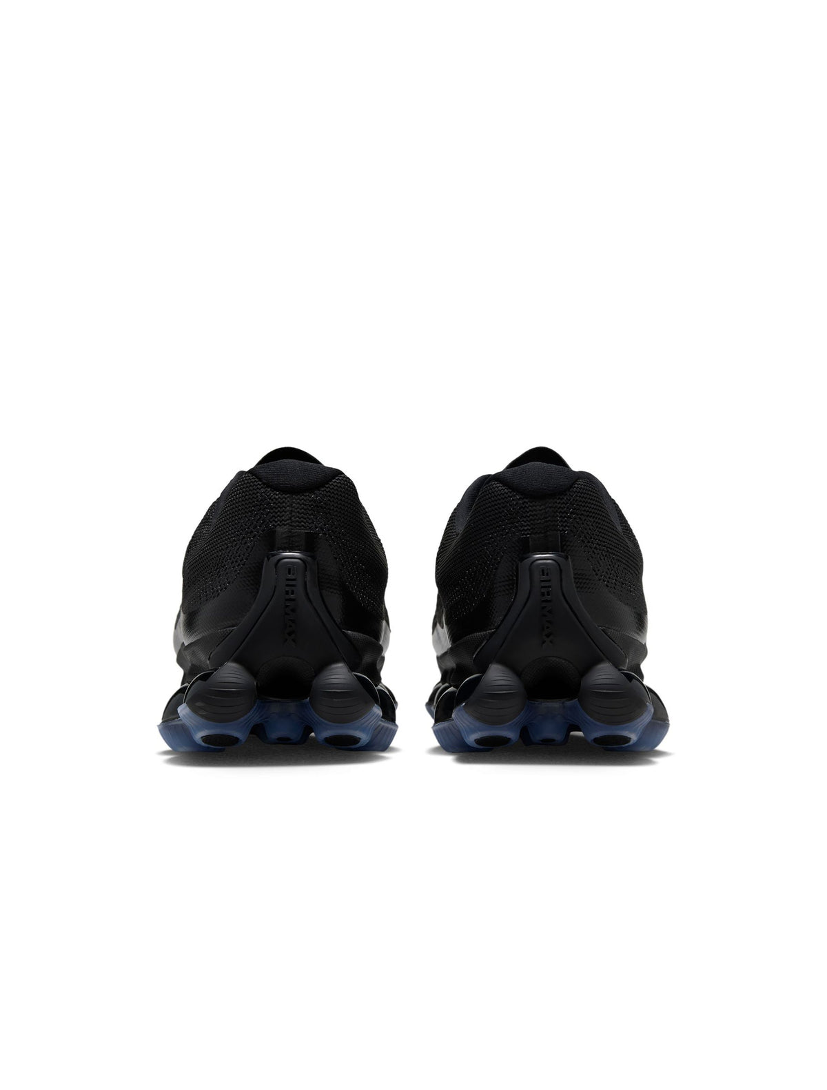 Nike men's Air Liquid Max black athletic footwear featuring sleek design and breathable material, perfect for sporty style.