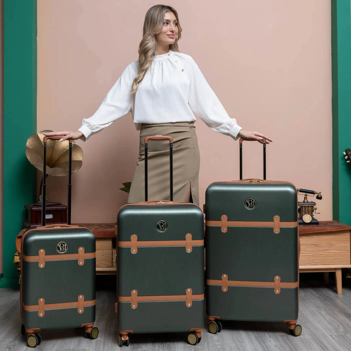 [title] Luggage Sets | Farnelli