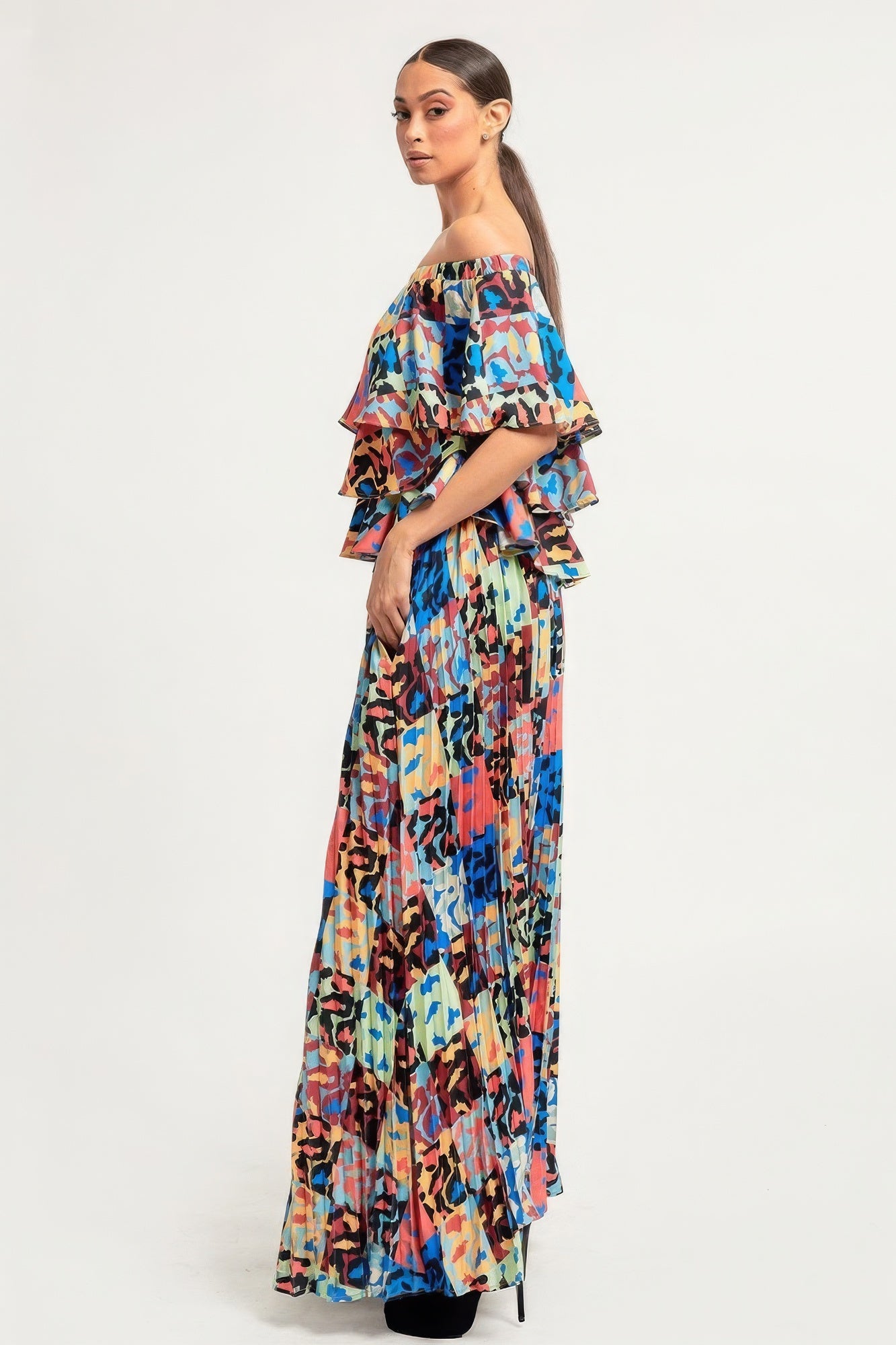 Printed Ruffle Top And Pleated Skirt Set - Farnelli