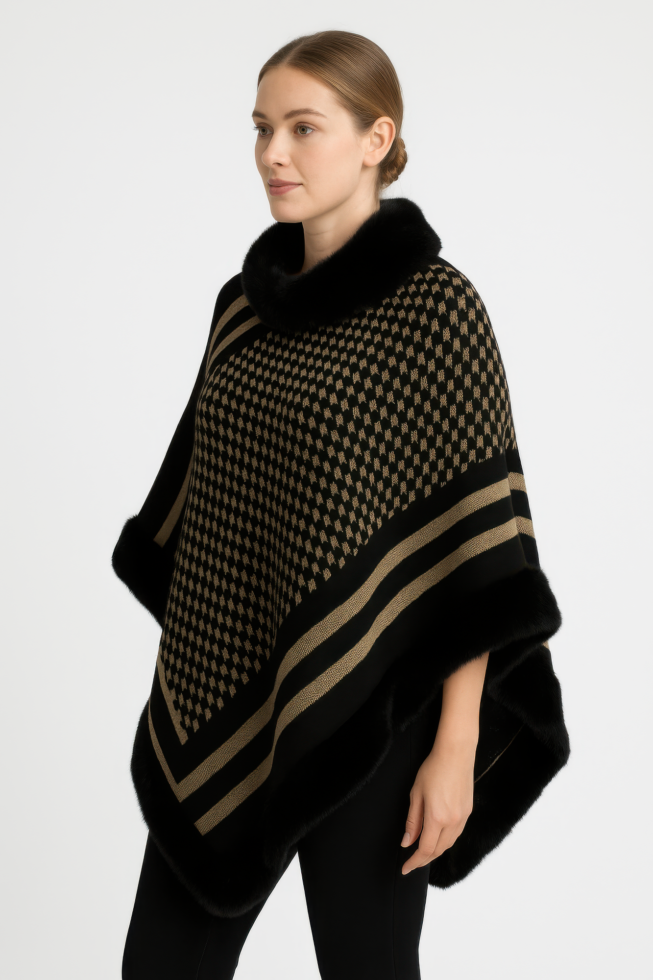 Patterned Knit Poncho With Faux Fur Trim - Farnelli