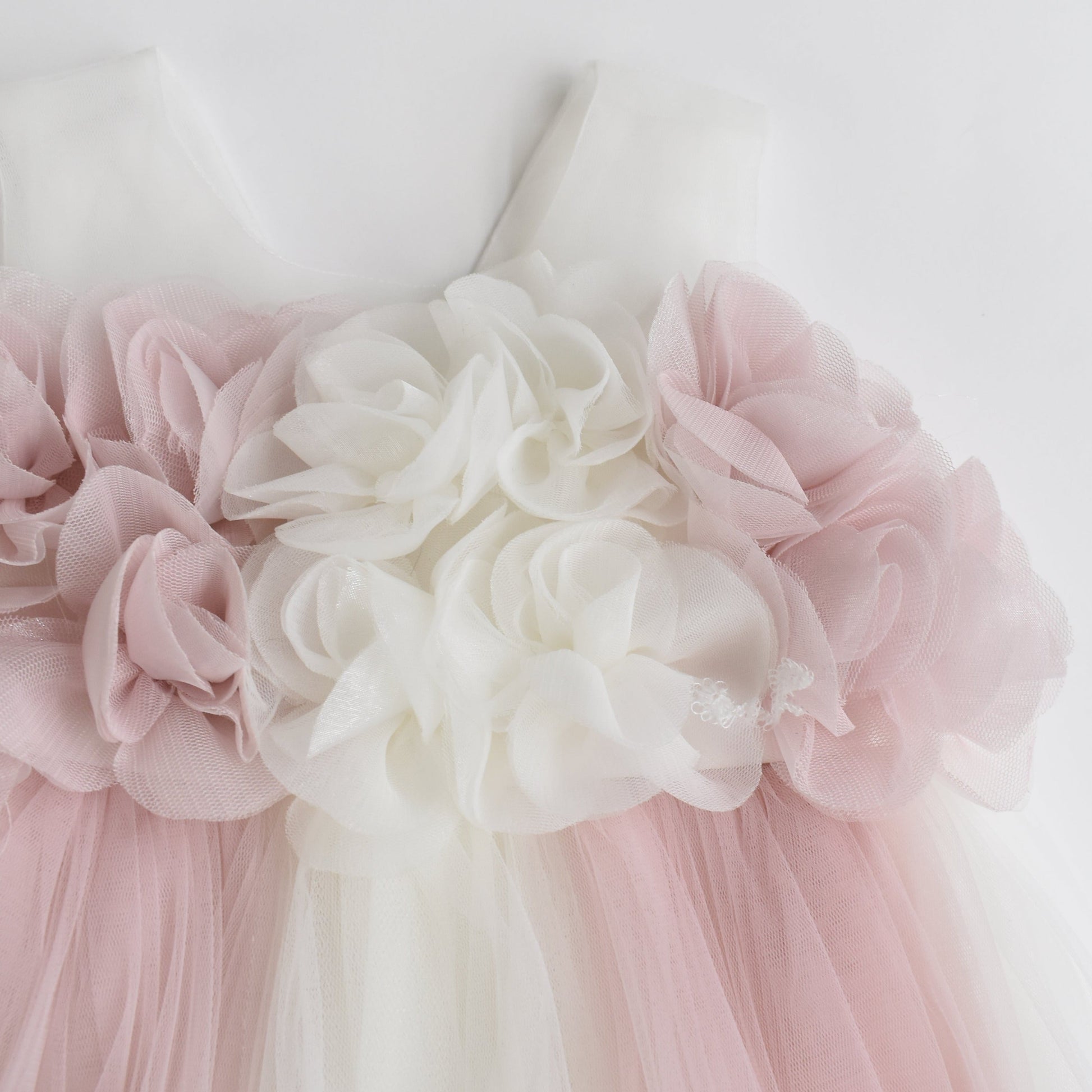 Dainty dress for girls - Farnelli