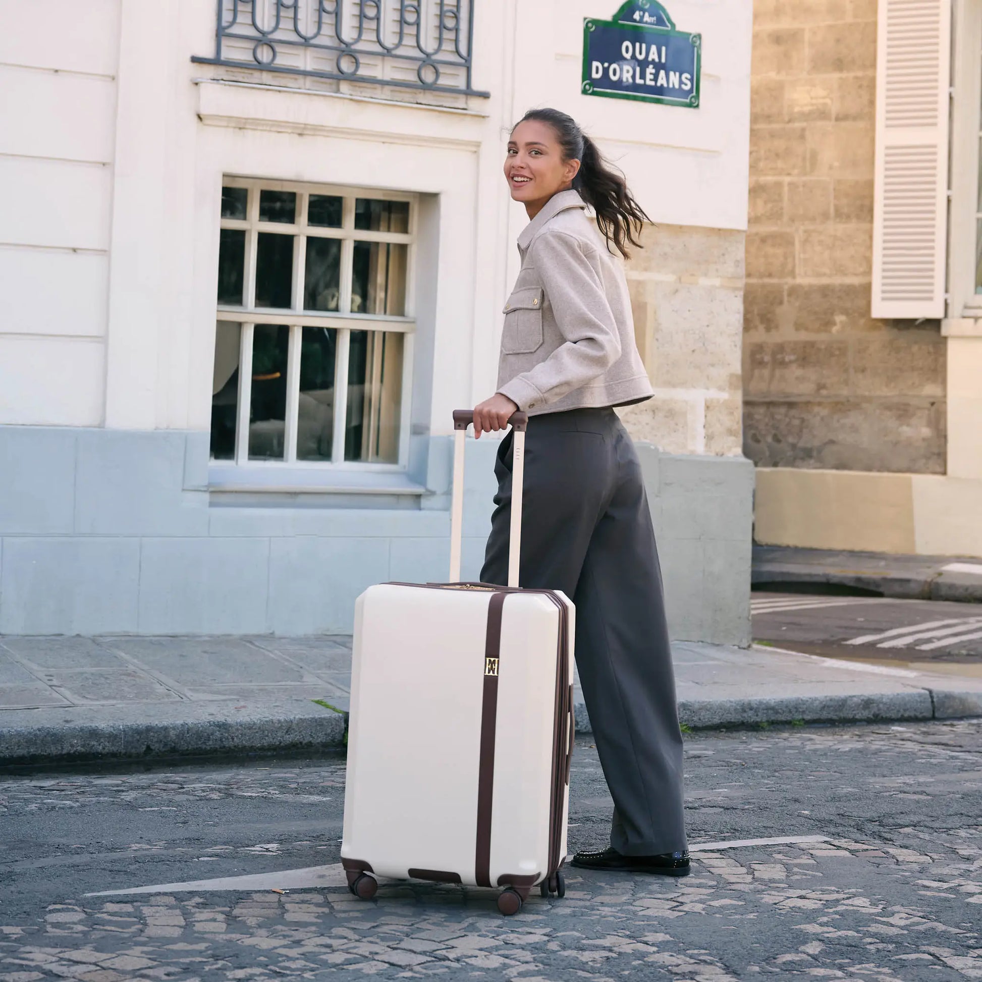 Luxe Journey 3 Piece Expandable Retro Luggage Set-1