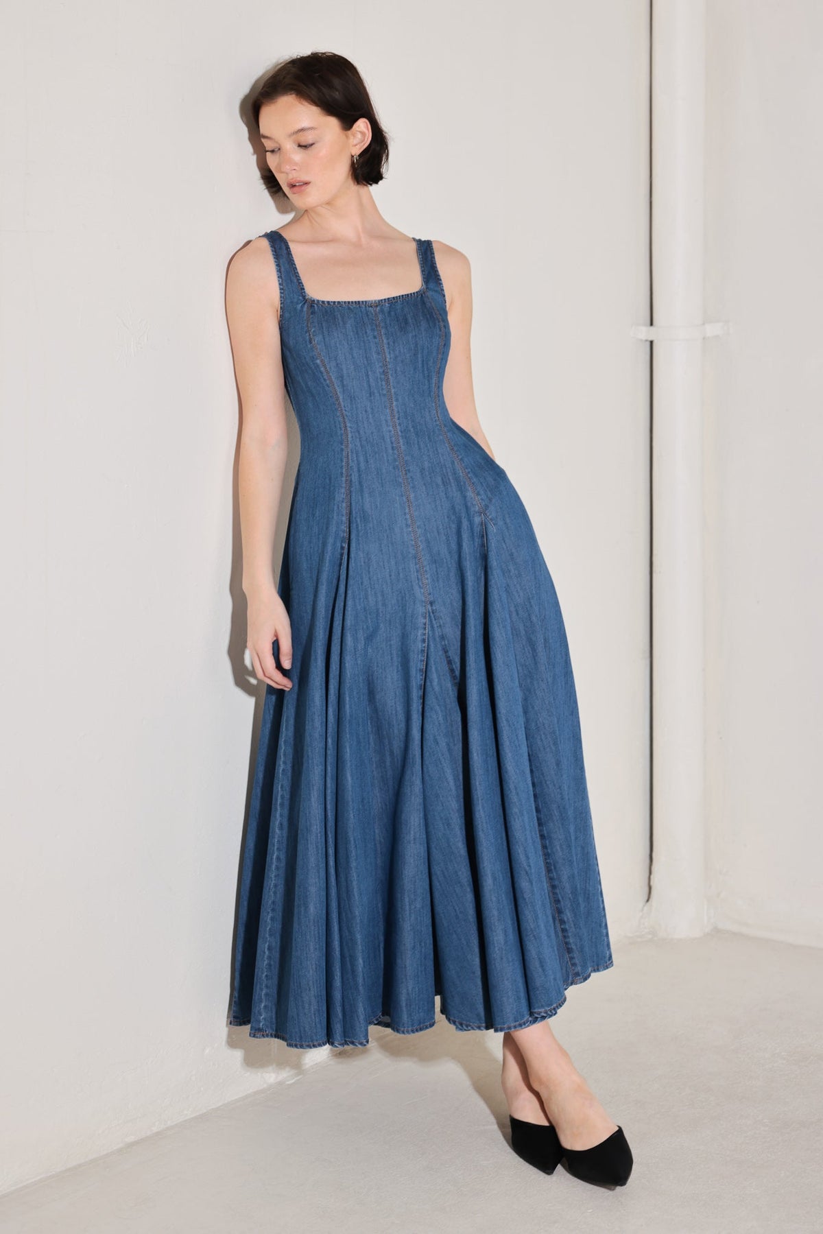 Flying Tomato Indigo Sway Denim Midi Dress, casual women's dress with a relaxed fit and button-front design.