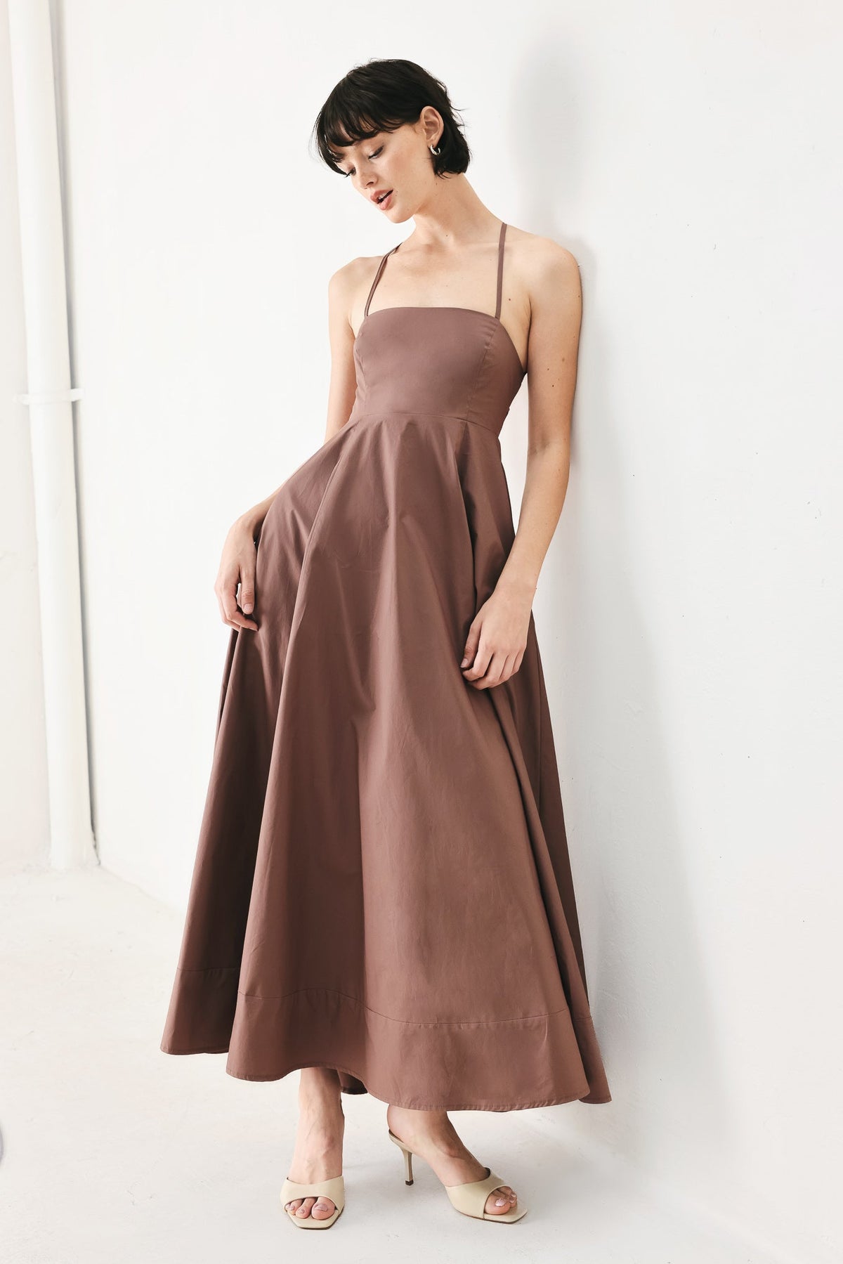 Flying Tomato PURE LINE woven midi dress in cocoa color, featuring a relaxed fit and stylish design.