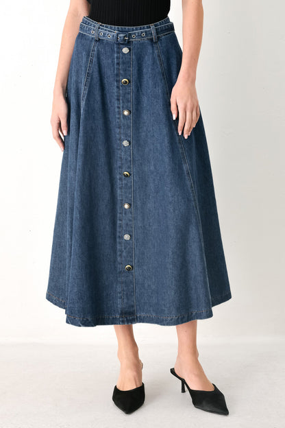 Flying Tomato Sweet Talker denim circle midi skirt in indigo with a high waist and stylish midi length.