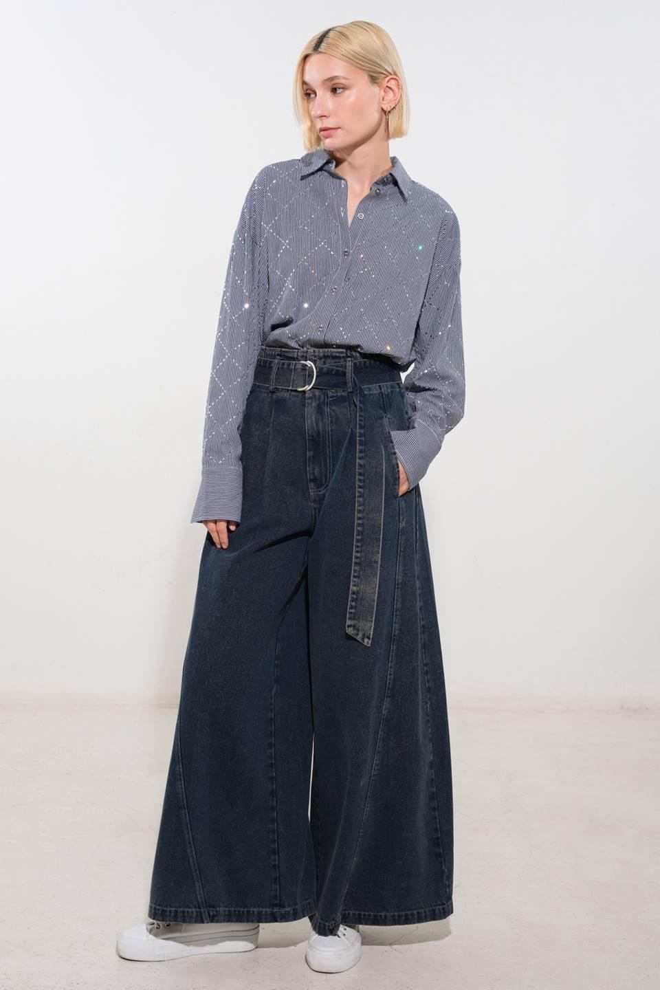 Flying Tomato Sail On Indigo denim pants with a relaxed fit and classic five-pocket design on a white background.