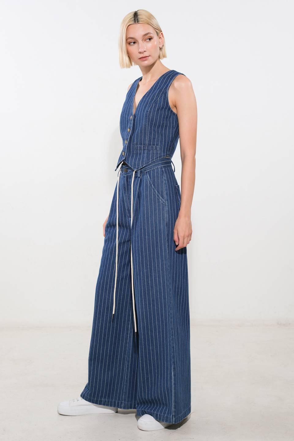 Flying Tomato I Still Believe denim pants in medium indigo color, showing relaxed fit and classic jean styling.