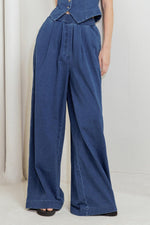 Flying Tomato urban indigo French terry denim pants with relaxed fit and classic five-pocket design.