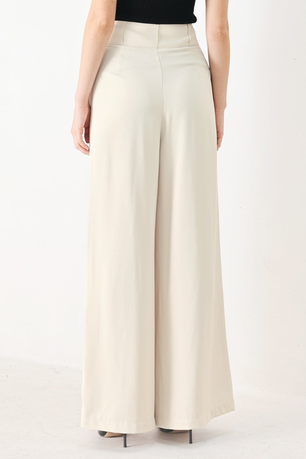 Flying Tomato modern minimal woven pants in neutral color, featuring a sleek, tailored fit and stylish design.