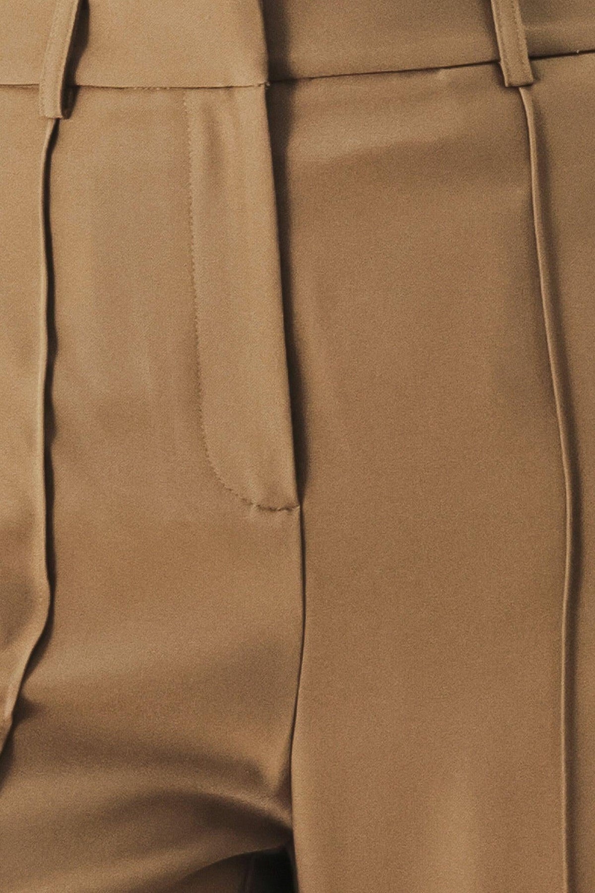 Flying Tomato Rich Silhouette woven pants in brown, showcasing a stylish, comfortable design with a relaxed fit.