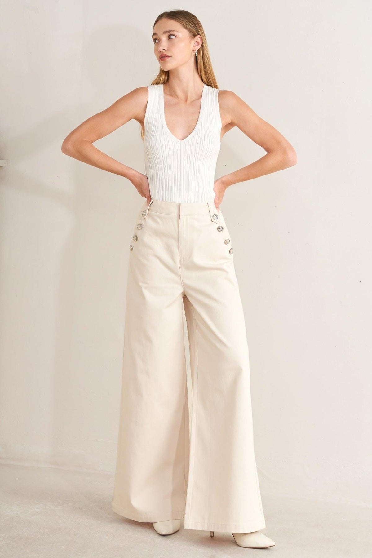 Flying Tomato Runway Tailored Woven Pants in ecru, featuring a sleek, tailored design with a comfortable fit and woven fabric.