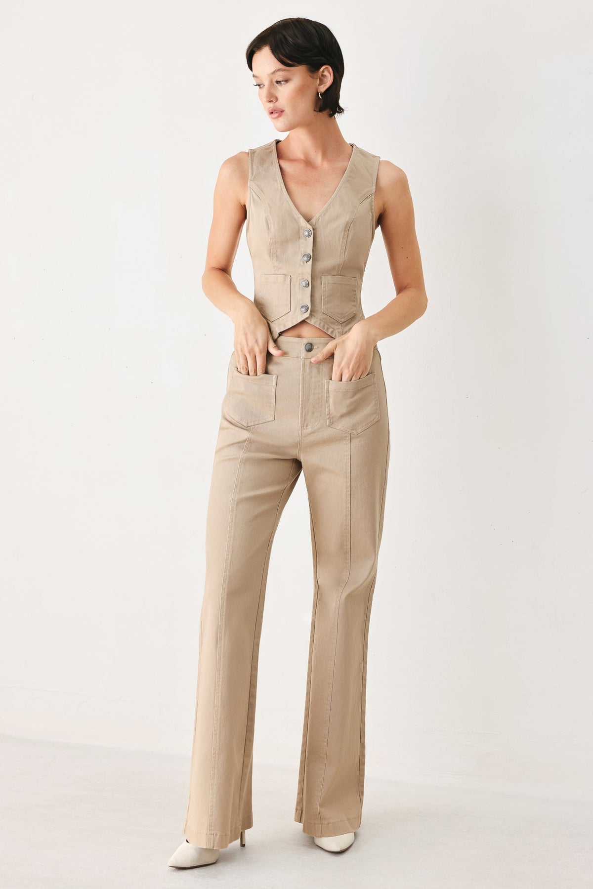 Flying Tomato Portofino woven pants in taupe, casual pants with a textured woven fabric and relaxed fit.