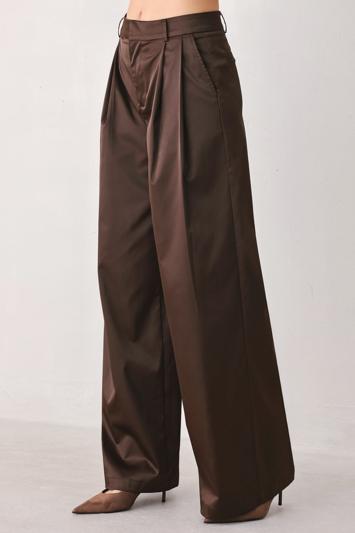 Brown relaxed-fit woven pants from Flying Tomato, featuring a comfortable, casual style with a relaxed silhouette.