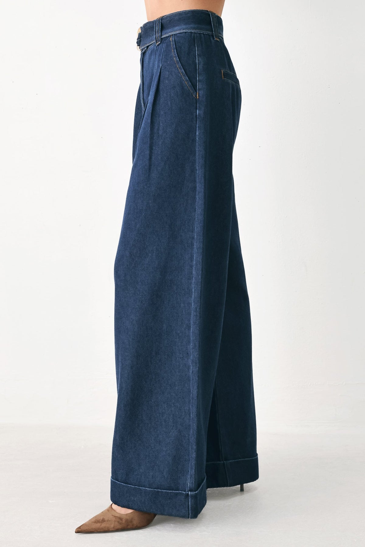 Flying Tomato Deep Indigo Modern Muse denim pants with classic five-pocket design and slim fit.