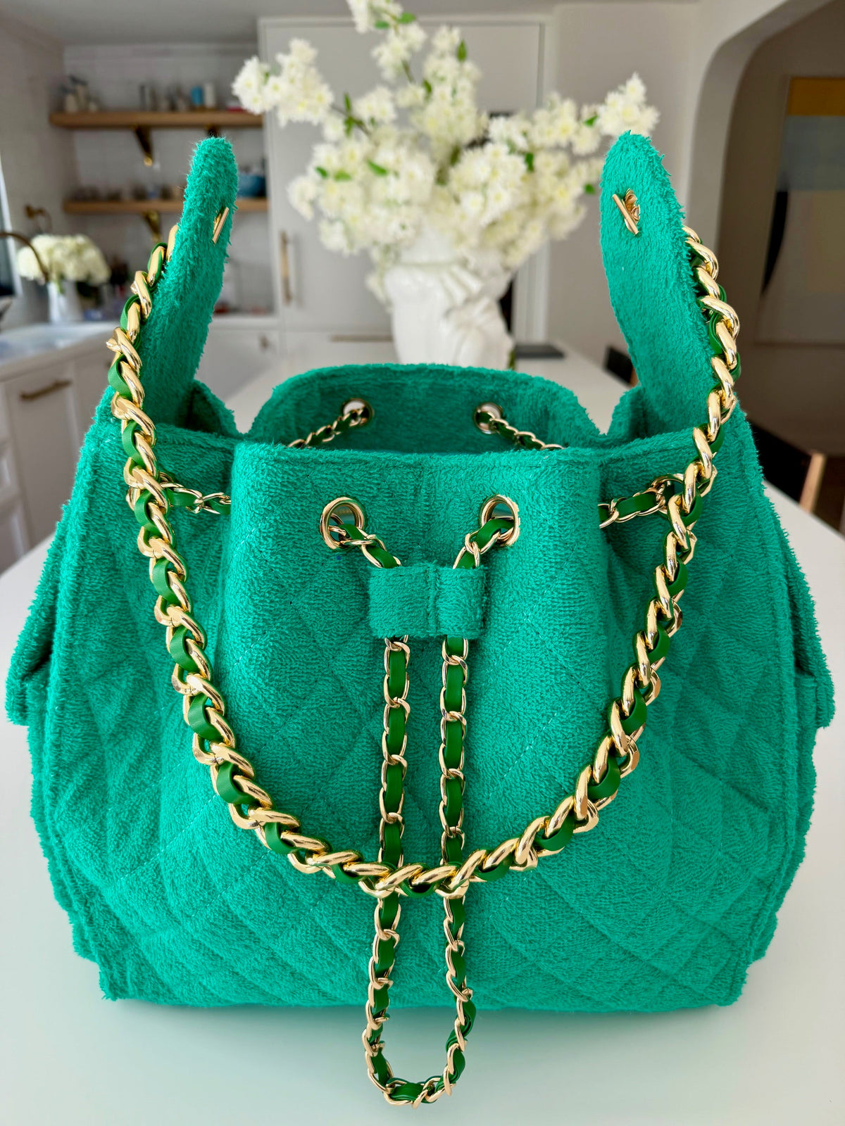 BEACH HAUS Bayshore Bucket Medium in Kelly Green, structured bucket bag with top handles