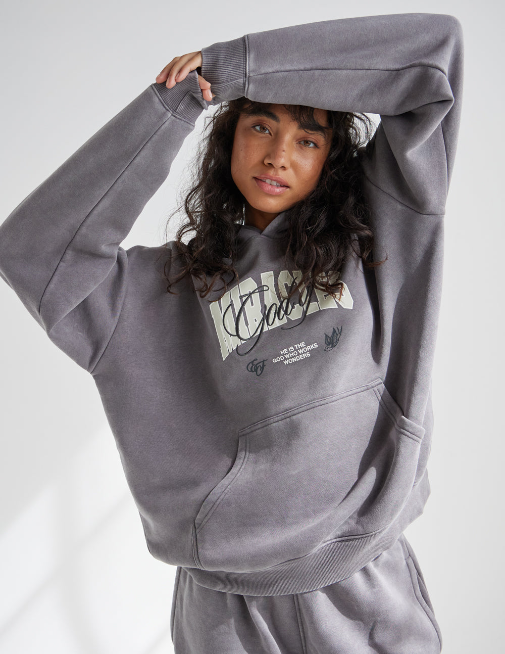 [title] Hoodie | Farnelli