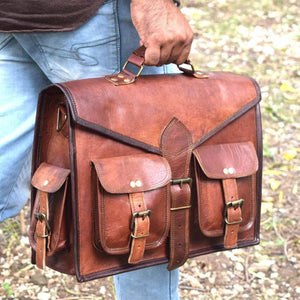 Classy Leather Bags The Multi Pockets messenger bag with multiple compartments, made of durable leather, in a stylish design.