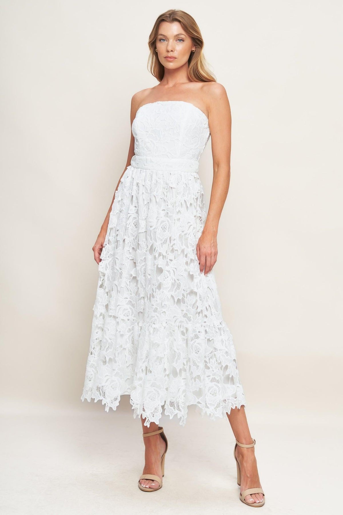 Flying Tomato Carefree Nights lace off-white midi dress, elegant sleeveless dress with delicate lace details and a flowy silhouette.