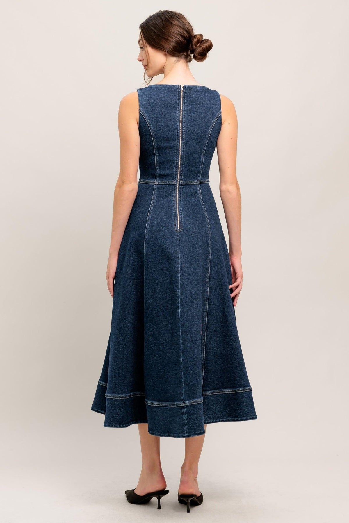 Flying Tomato simple denim midi dress with a fitted silhouette, medium indigo wash, and sleeveless design.