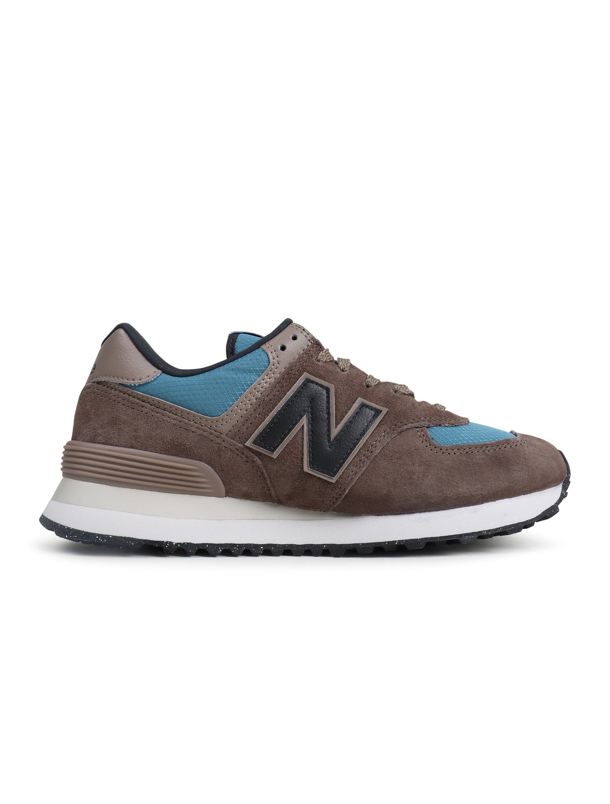 New Balance men's 574 sneakers in brown and blue, casual footwear with suede and mesh upper, displayed on a neutral background.