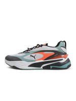 Men's Puma RS-Fast Heat shoes in grey and violet, showcasing stylish athletic footwear with sleek design and vibrant color accents.