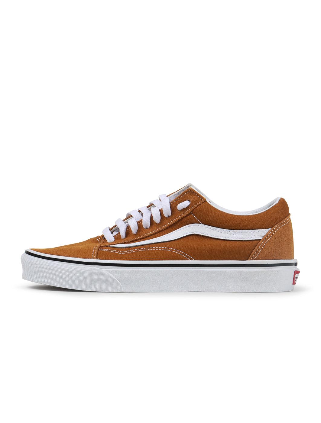 Vans men's Old Skool sneakers in golden brown leather and canvas, showcasing classic skate shoe style and durable design.