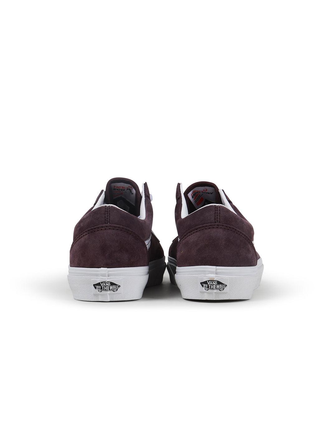Vans men's Old Skool sneakers in pig suede and wine tasting color, showcasing classic low-top design with white side stripe.