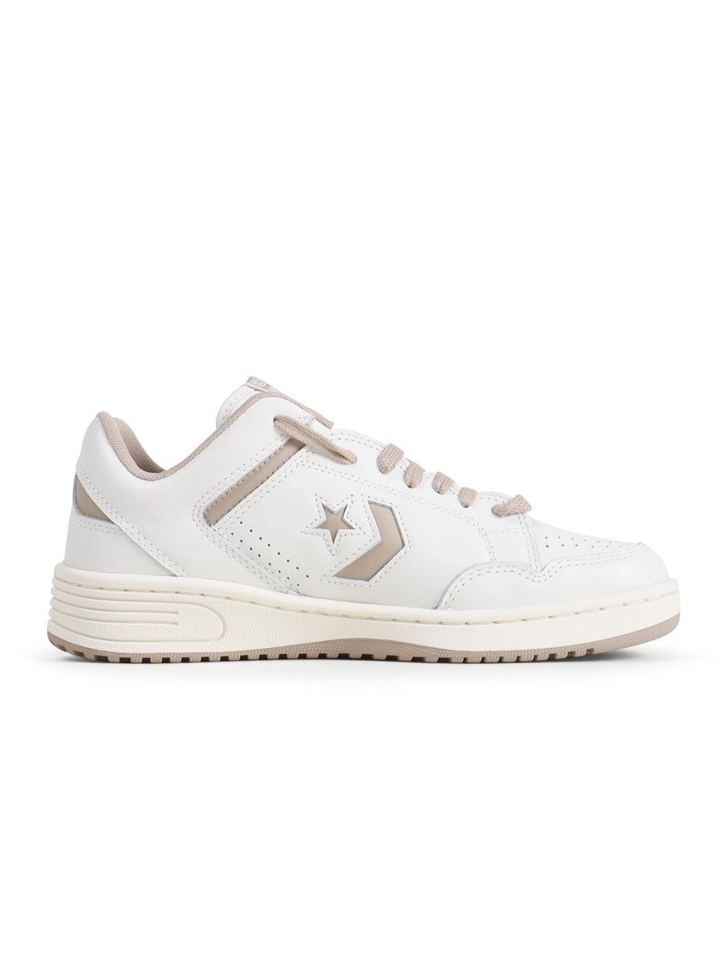 Men's Converse Weapon Low sneakers in natural ivory, casual footwear with classic style and white laces, shown from a side view.