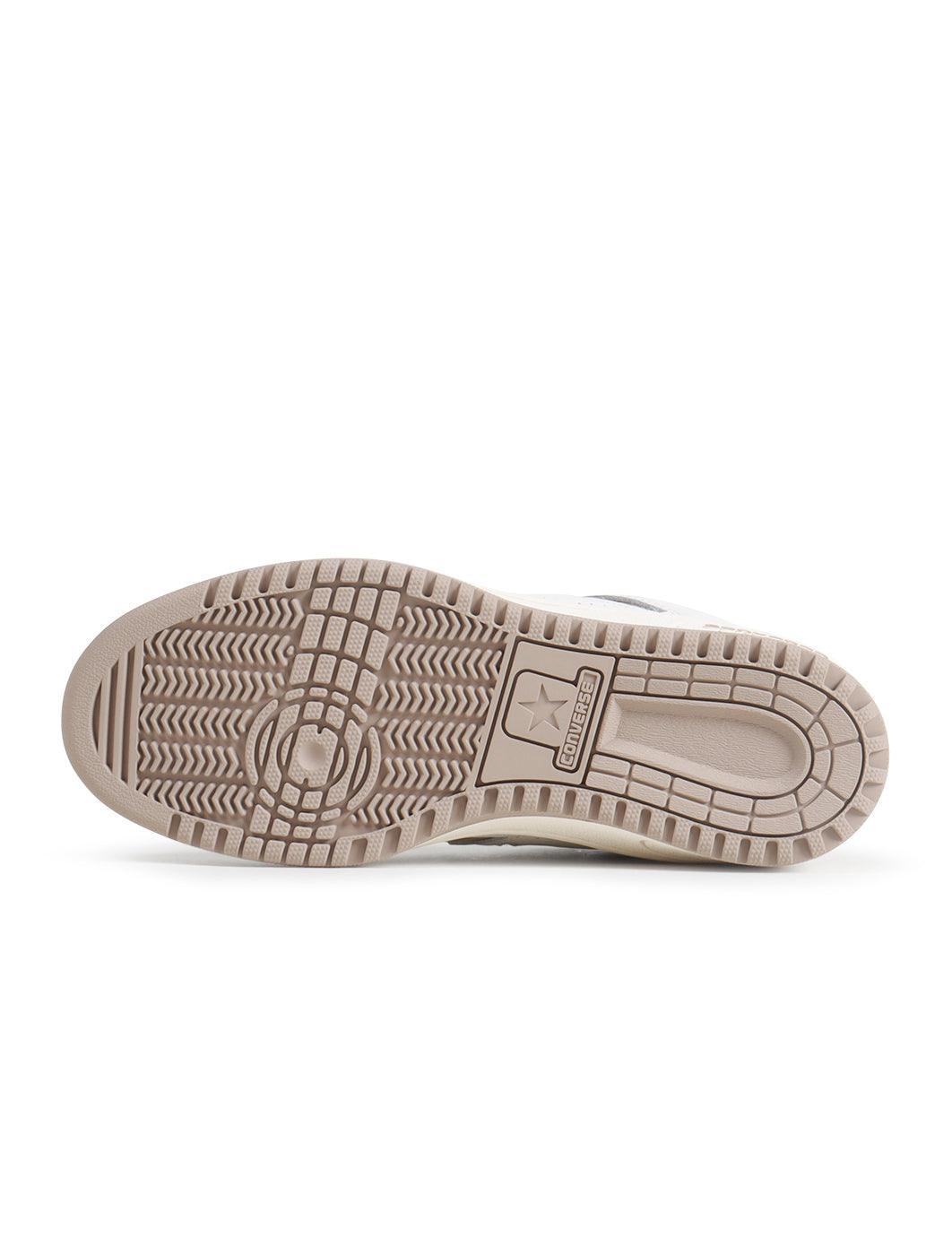 Converse Men's Weapon Low sneakers in natural ivory, casual footwear with white laces and rubber sole, displayed on a neutral background.